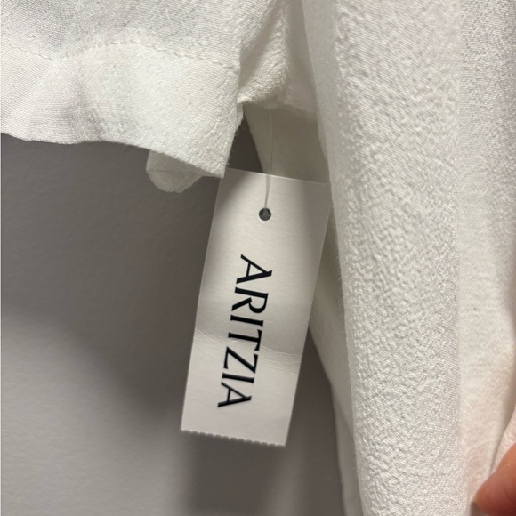 BNWT Aritzia Sunday Best Olson Top in
White - Picture 9 of 11